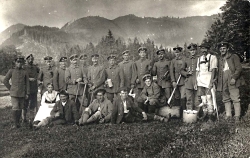 1217 Foto Alpenkorps 250