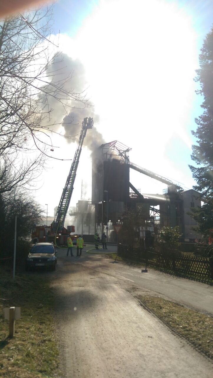 0227 Feuer Kieswerk 3