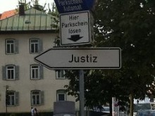 Justiz 220x165