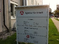 Arbeitsagentur 2